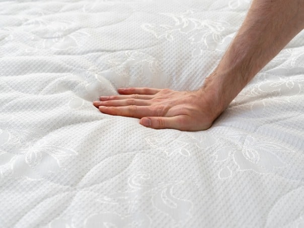 Latex vs Memory Foam - What''s Right for You?